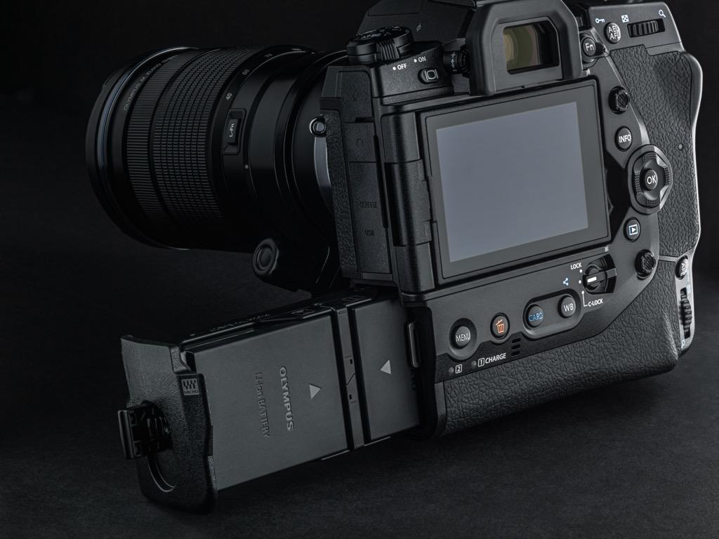 For Pros - The New Olympus OM-D E-M1X - The Digital Story